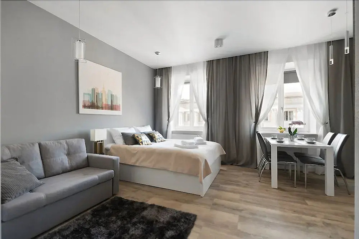 Room 3 of 18