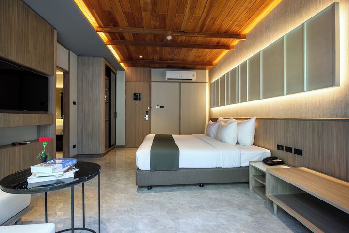 Room 17 of 35
