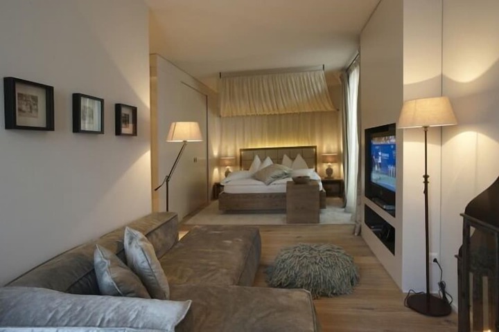 Room 19 of 56