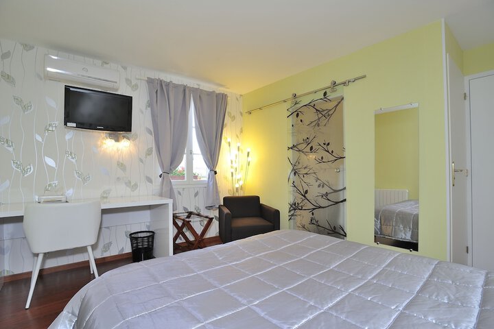 Room 5 of 55