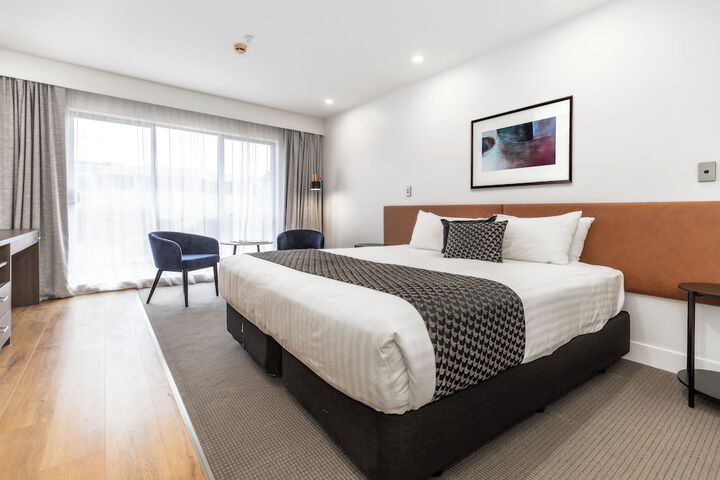 Room 4 of 29