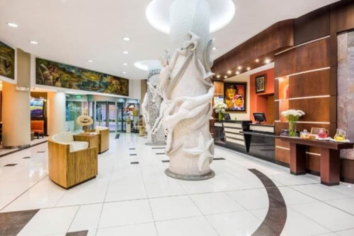 Hotel Lobby