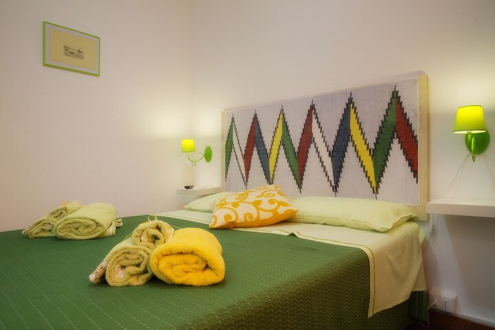 Room 16 of 79