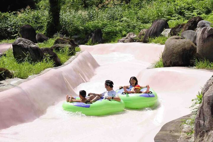 Pools & Facilities