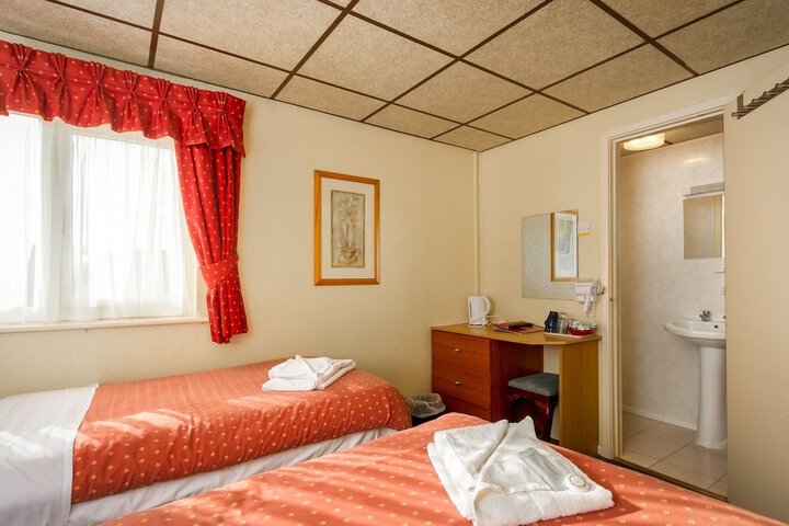 Room 9 of 61