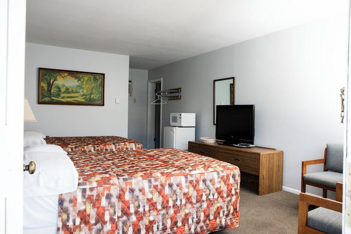 Room 11 of 38