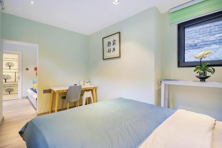 Room 3 of 48
