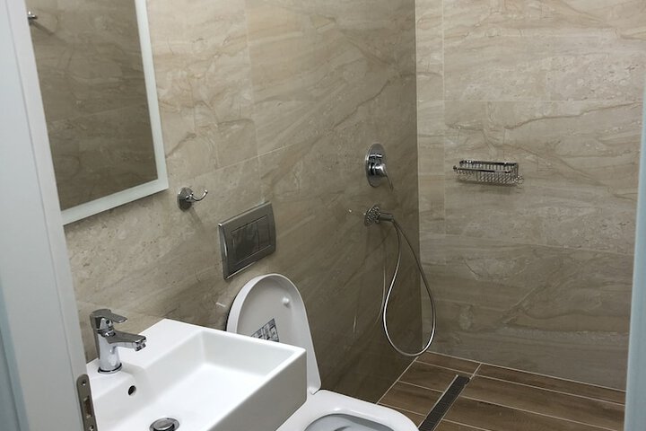 Room 92 of 152