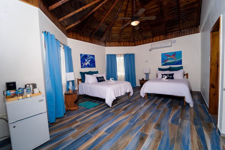 Room 6 of 70