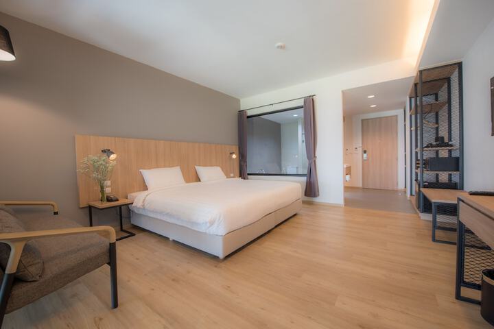 Room 40 of 157