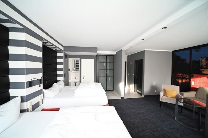 Room 54 of 138