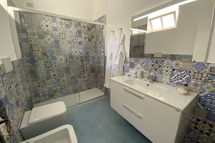 Room 12 of 41