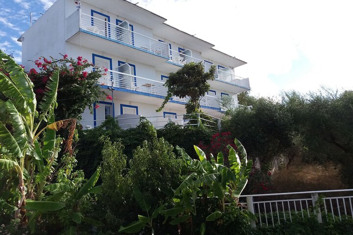 Hotel 72 of 82