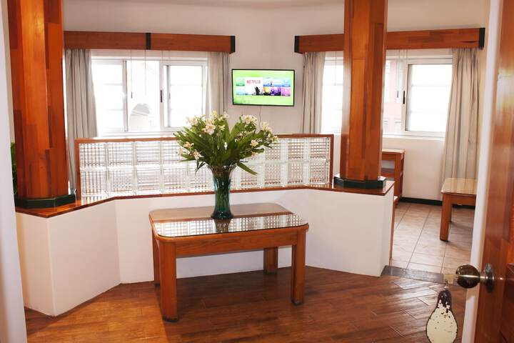 Room 4 of 30