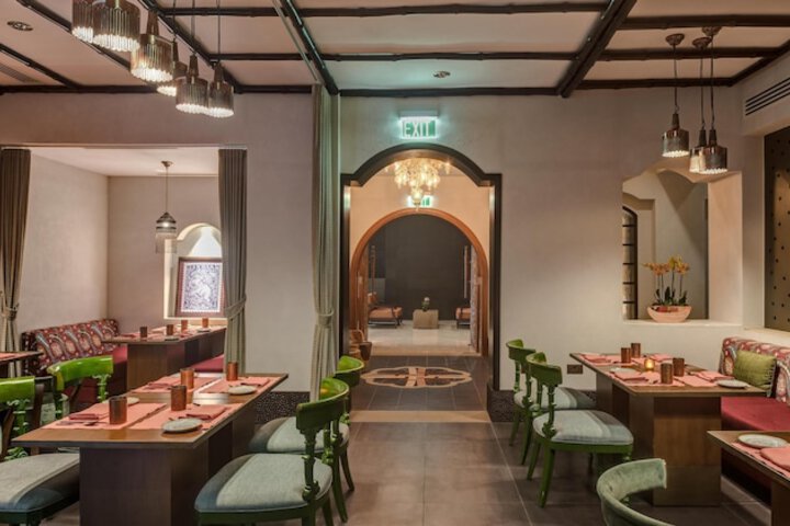 Dining 164 of 254