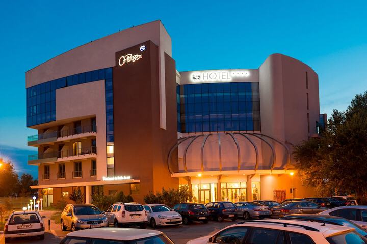 Photo of Hotel on Plonge Junior