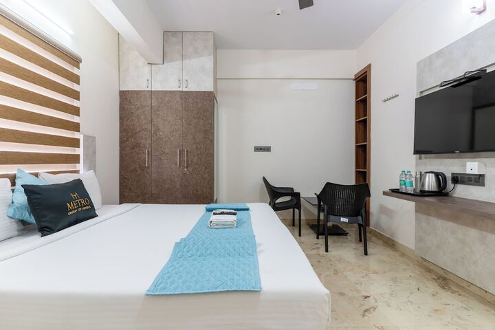 Room 7 of 28