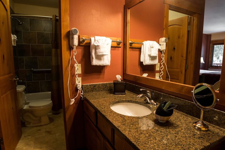 Bathroom sink