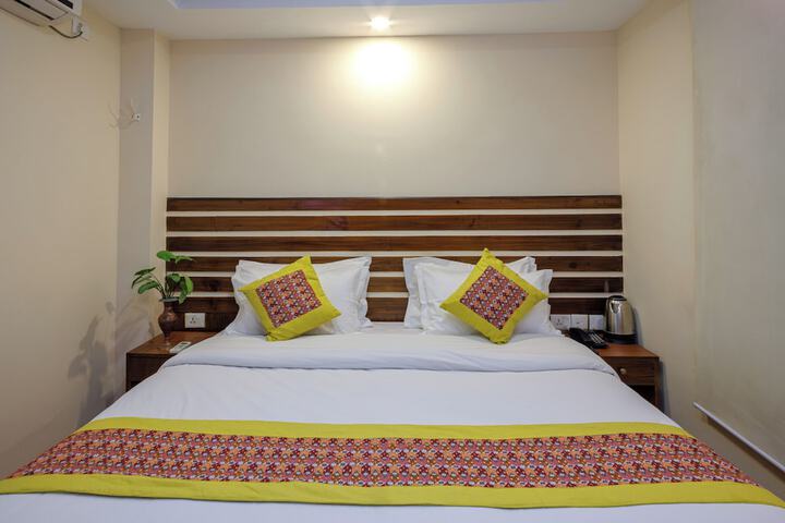 Room 14 of 26