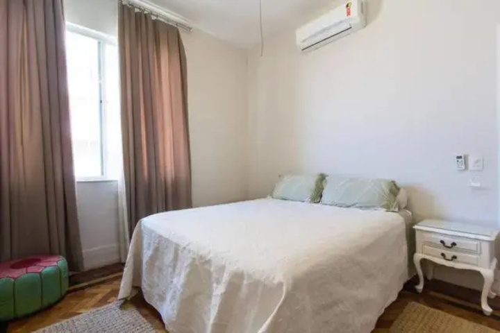 Room 6 of 15