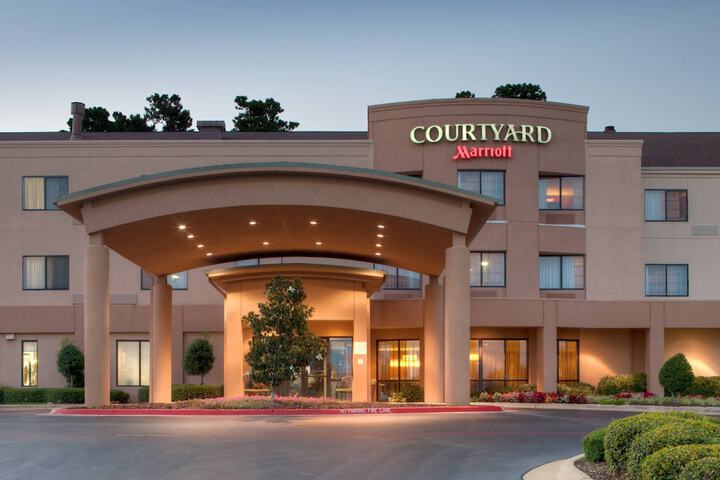 Courtyard By Marriott Texarkana Tx 5001 North Cowhorn Creek Loop 75503