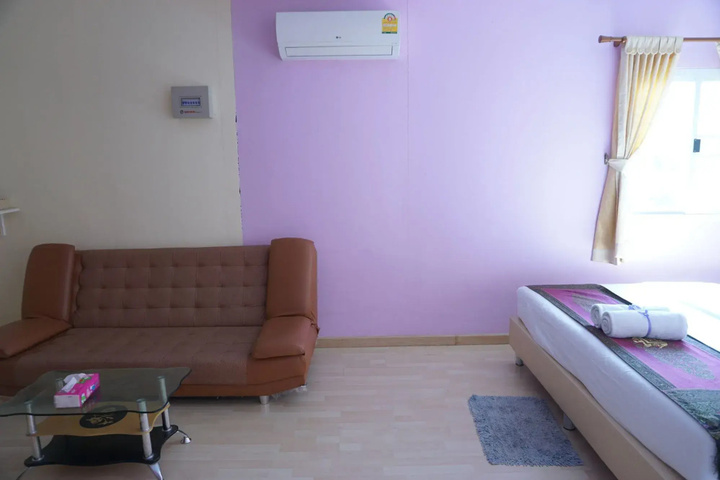 Room 12 of 13
