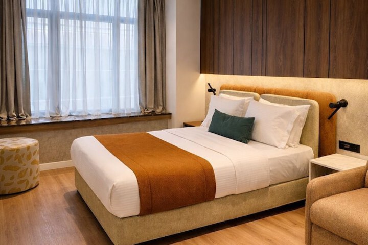 Room 25 of 41