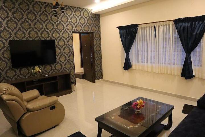 Room 32 of 54
