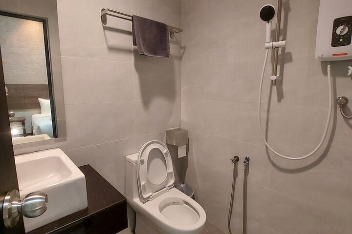 Room 121 of 138