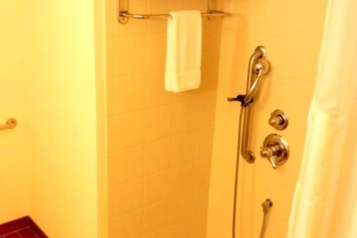 Bathroom shower