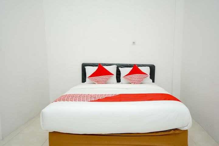 Room 10 of 29