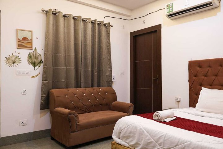Room 25 of 50