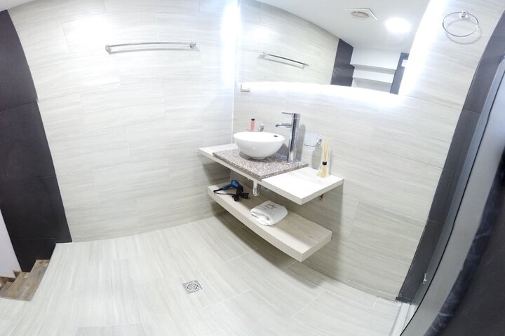 Room 28 of 57