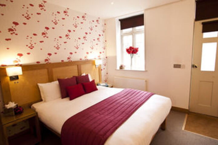 Room 46 of 71