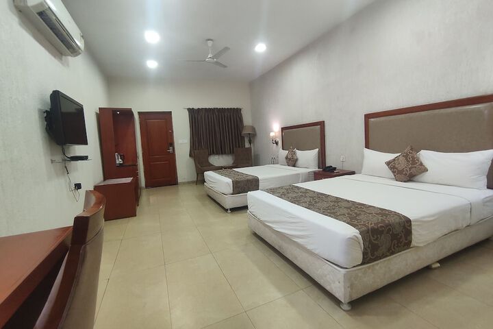 Room 12 of 68