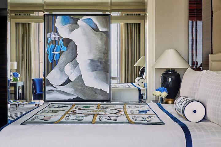 Room 34 of 147