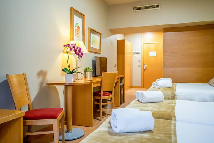 Room 43 of 76