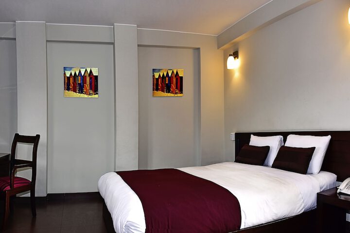 Room 18 of 43