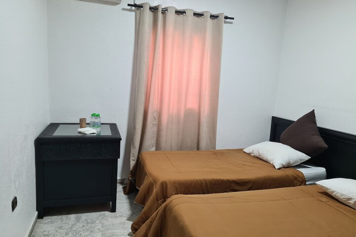 Room 33 of 63
