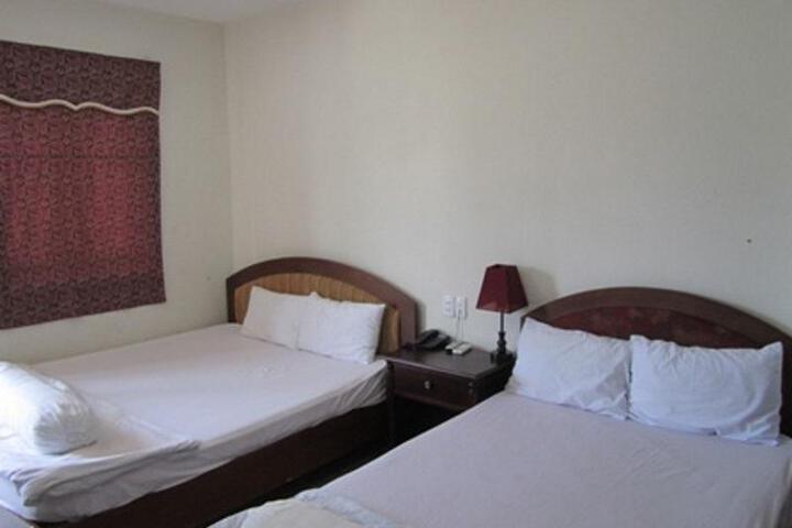 Room 1 of 6