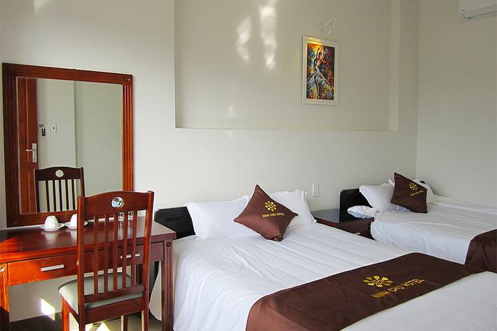 Room 10 of 36