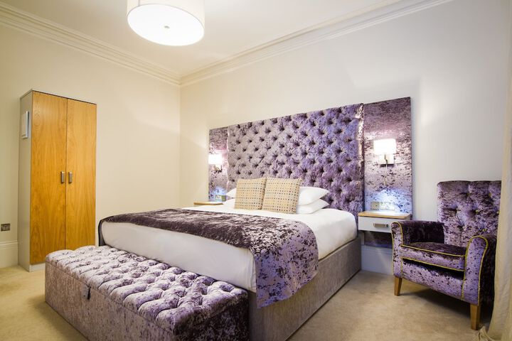 Room 30 of 59