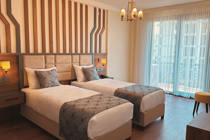 Room 16 of 41