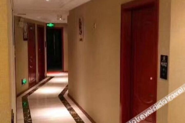 Hotel Interior 7 of 14