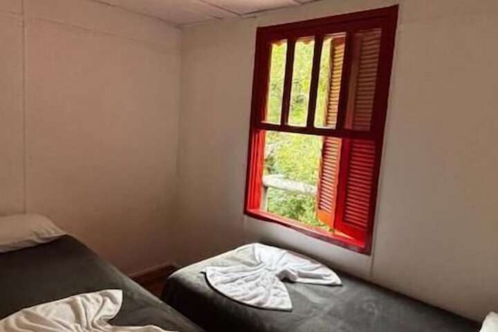 Room 16 of 60