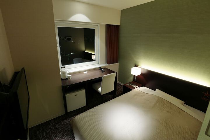 Room 7 of 44
