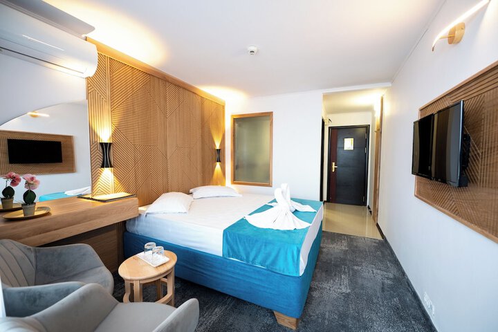 Room 48 of 147