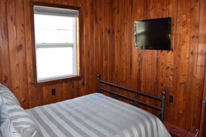 Room 15 of 22