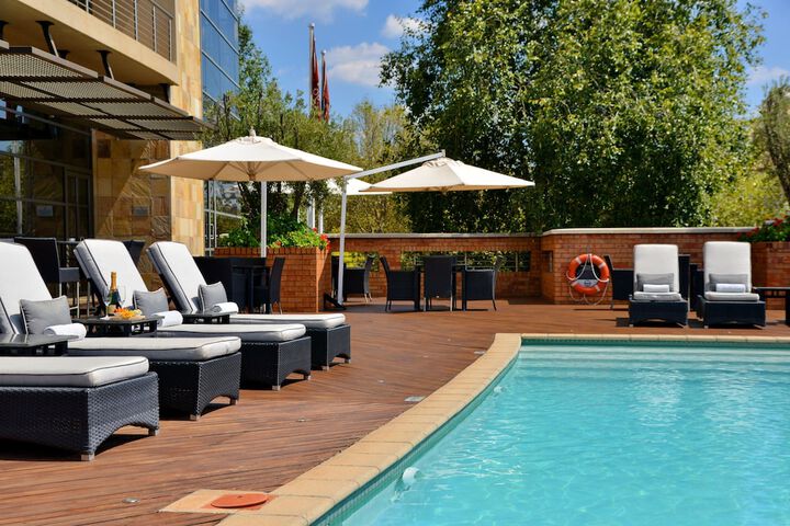 Hotel Pool