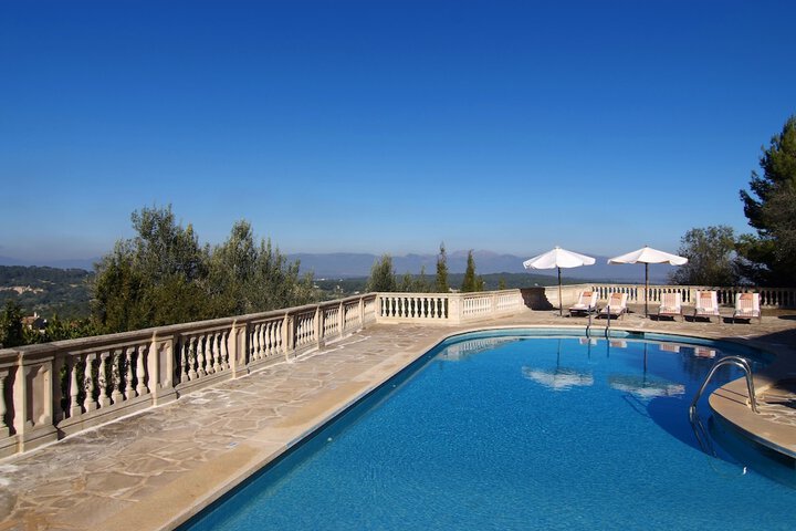 Pool 44 of 72